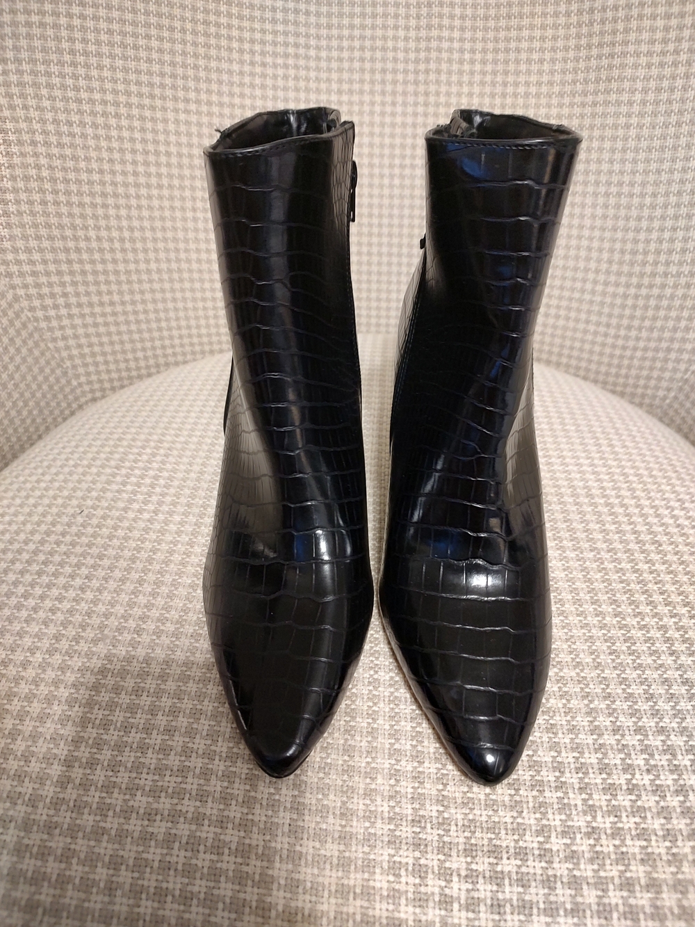 Express Black Croc-Embossed Pointed Toe Ankle Boots
